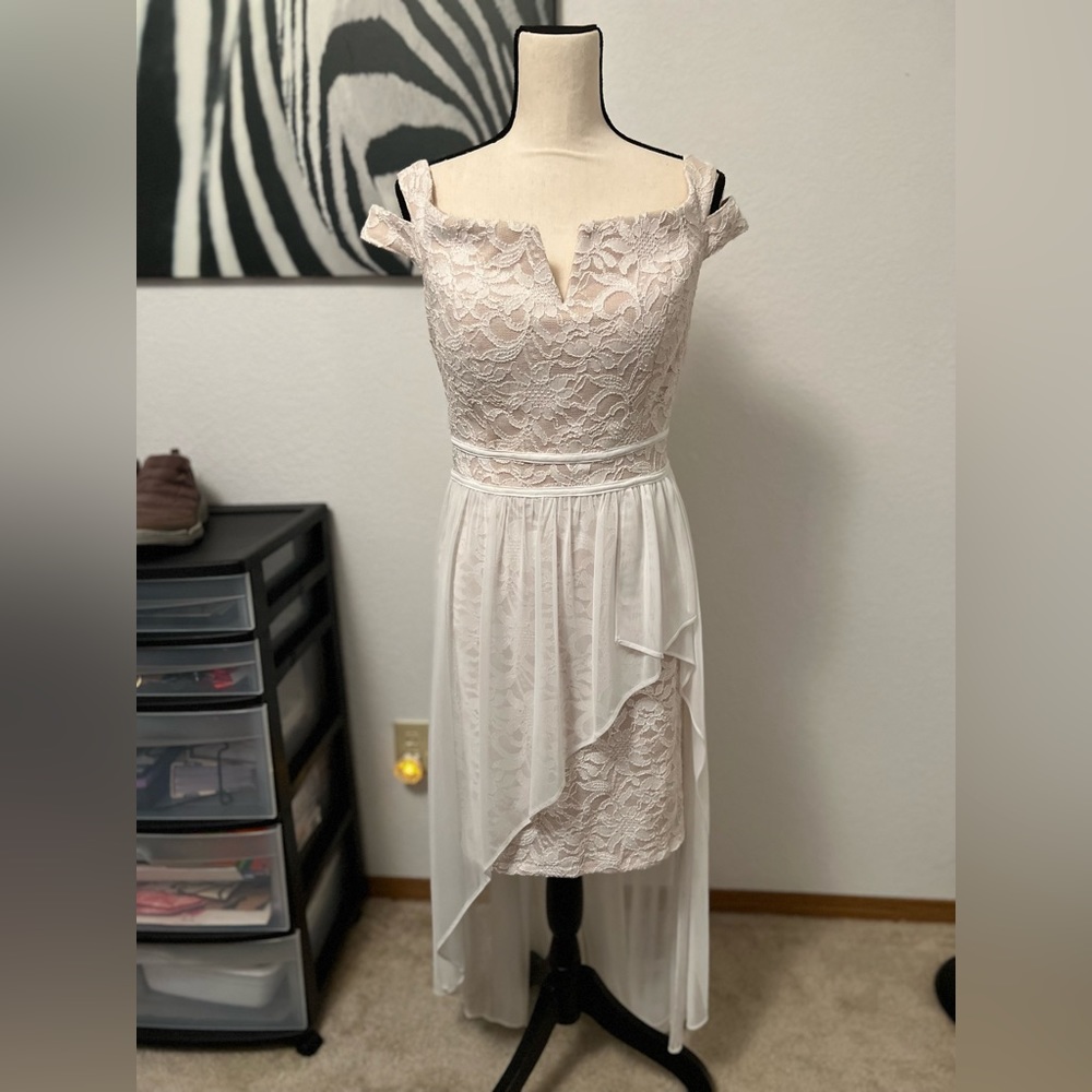 Morgan & Co Lace Dress w. chiffon low-to-high angled  train; size 15. Like new!